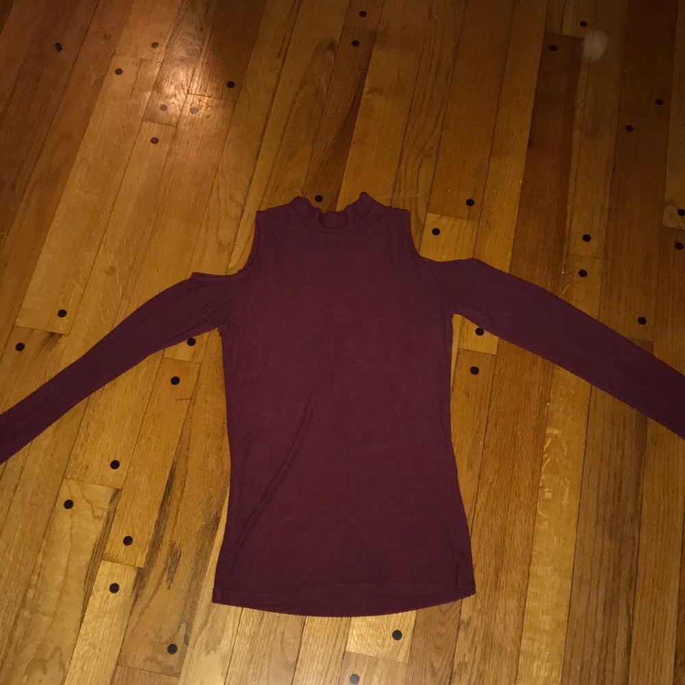 American Eagle Shoulder Cut Long Sleeve